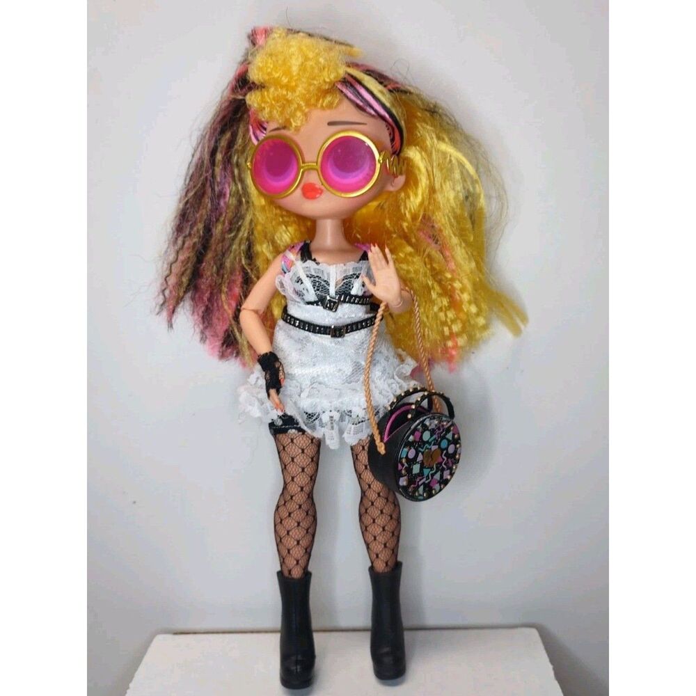 MGA LOL Surprise OMG Remix Pop Music B.B. Fashion Doll 80s Outfit Material Girl - Picture 2 of 11